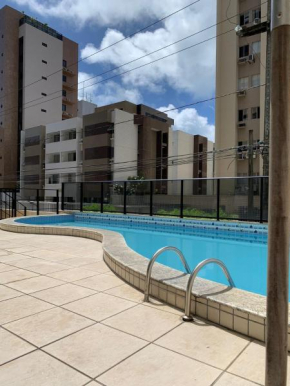 Apto Q/S a 100m da Praia